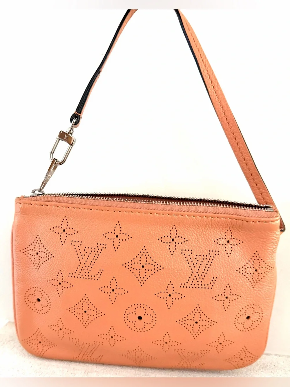 LOUIS VUITTON Mahina Perforated Leather Pochette Wristlet Coral Pink